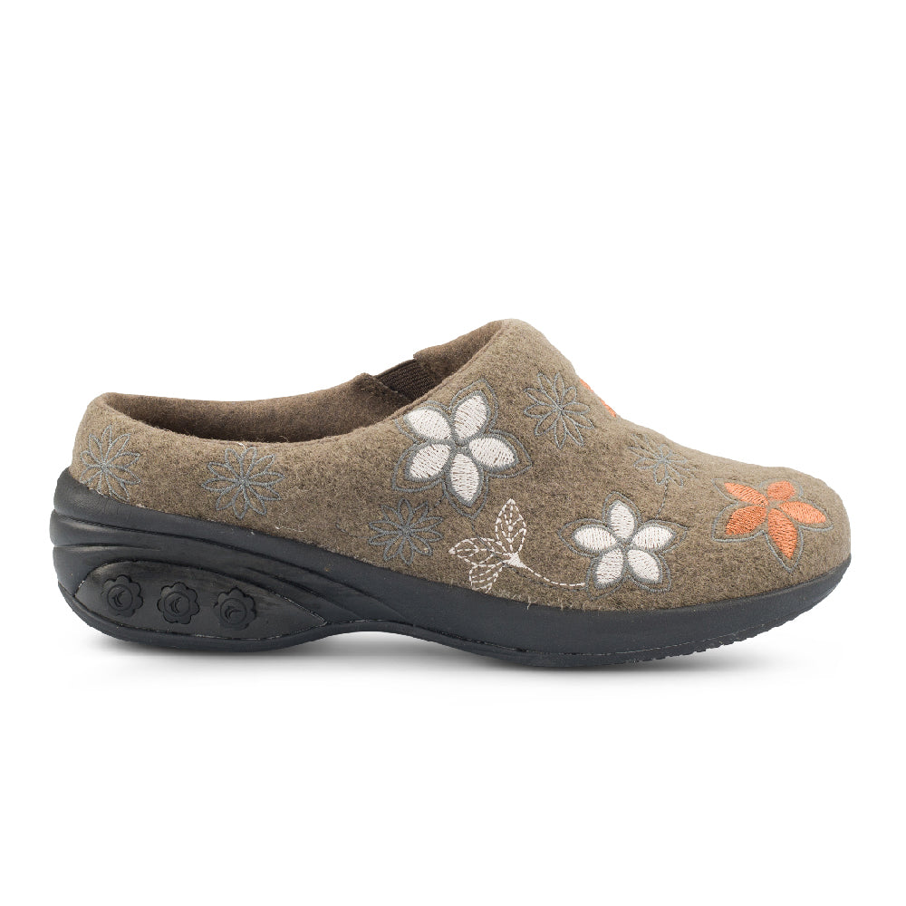 Taupe Flowers