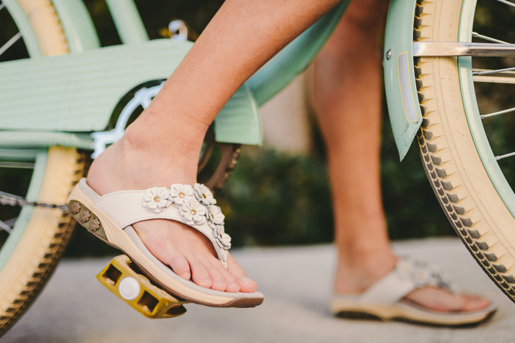 Bare Your Soles with Podiatry-Approved Pedicures